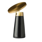 Lampe de table en marbre nero marquina et acier poli doré