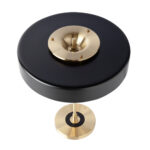 Tischleuchte aus vergoldetem Aluminium und schwarzem Aluminium