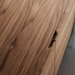 Buffet en bois de noyer et verre trempé