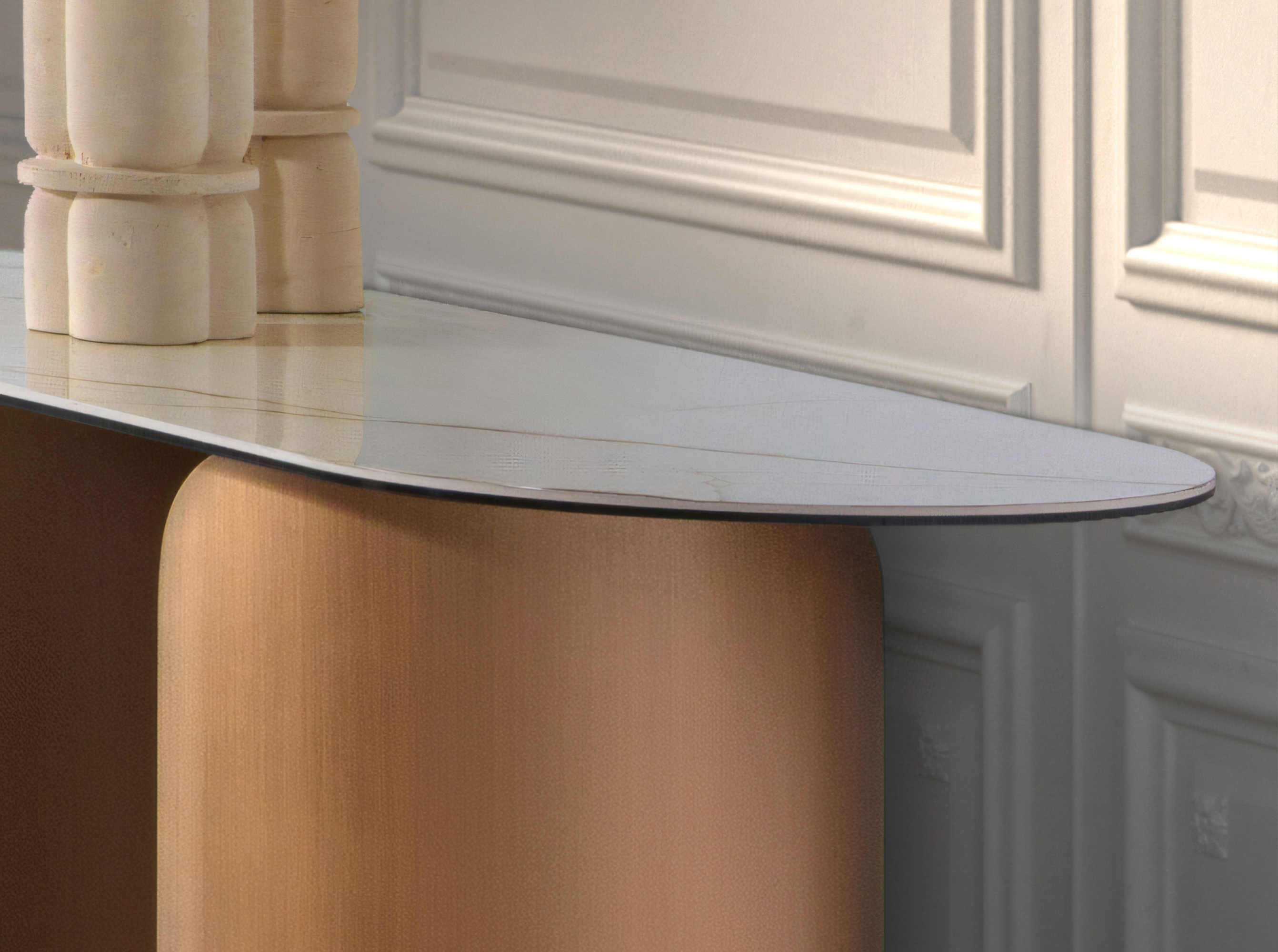 Console ovale en demi-cercle en marbre porcelainé et acier couleur bronze Console ovale en demi-cercle en marbre porcelainé et acier couleur bronze