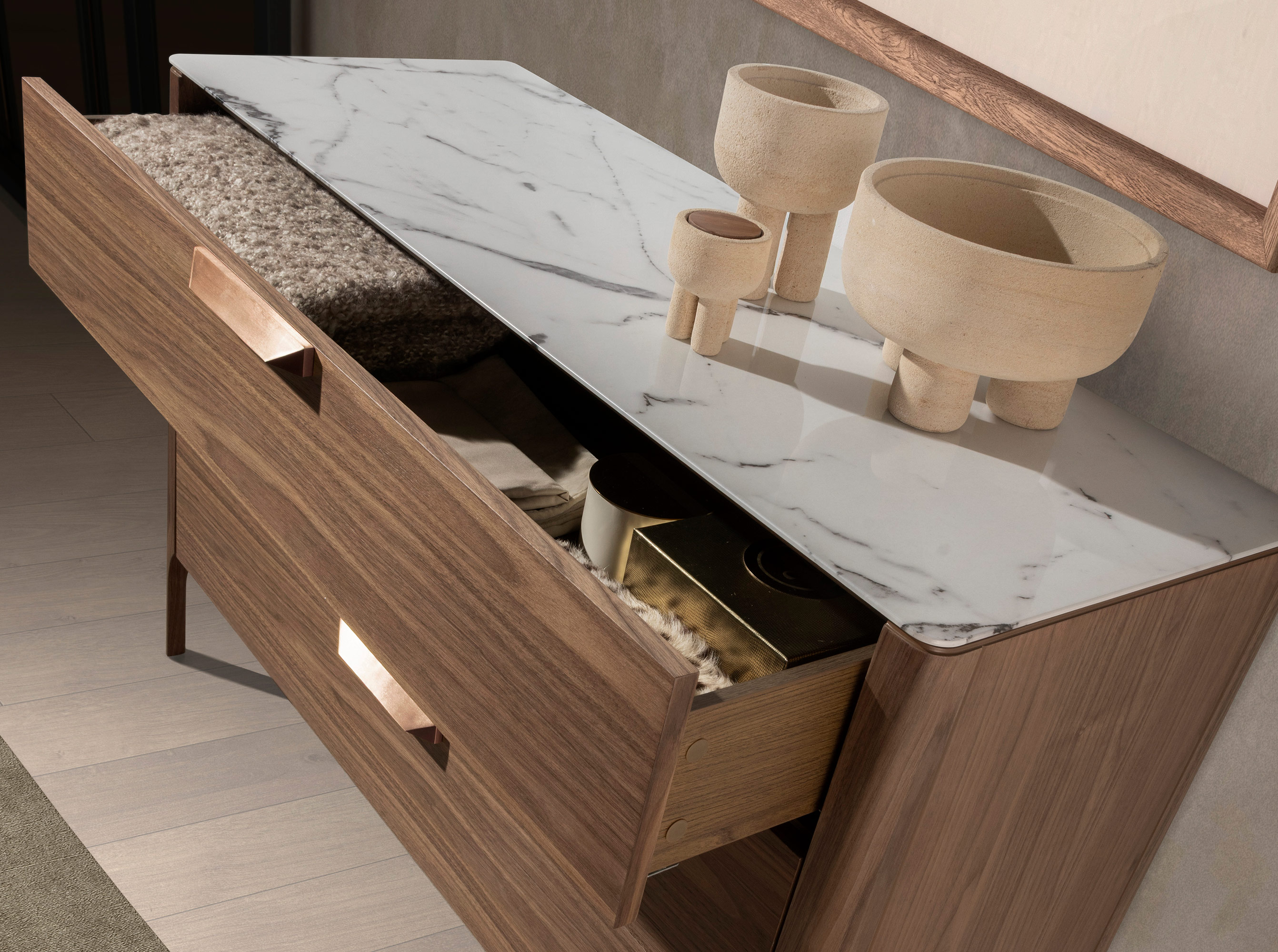 Walnut chest of drawers with marble-effect glass top Walnut chest of drawers with marble-effect glass top