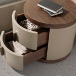 Table de chevet en simili cuir et noyer