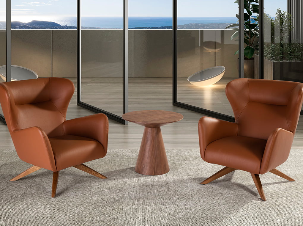 Walnut wood corner table Walnut wood corner table