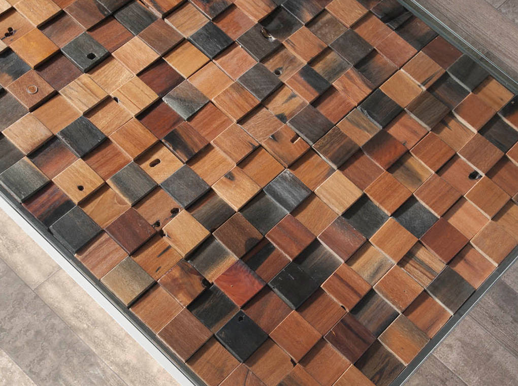 Steel centre table and recycled wooden cover. Steel centre table and recycled wooden cover.