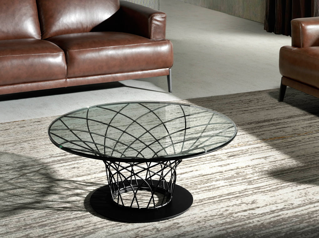 Round tempered glass and black steel coffee table
