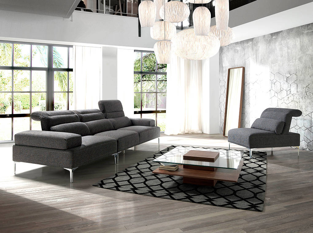 Square coffee table in tempered glass and Walnut wood Square coffee table in tempered glass and Walnut wood