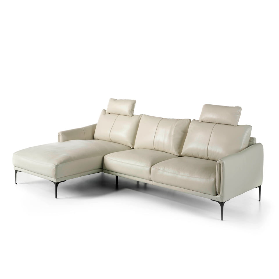 Chaise longue sofa upholstered in leather Chaise longue sofa upholstered in leather