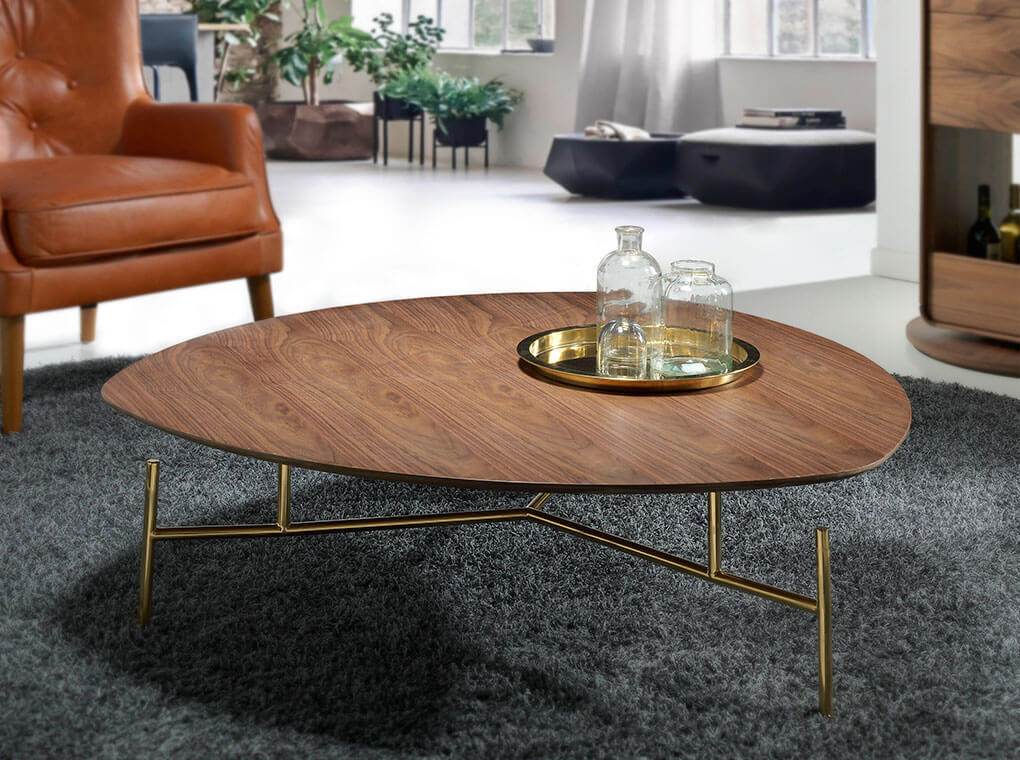 Walnut wood and golden steel coffee table Walnut wood and golden steel coffee table