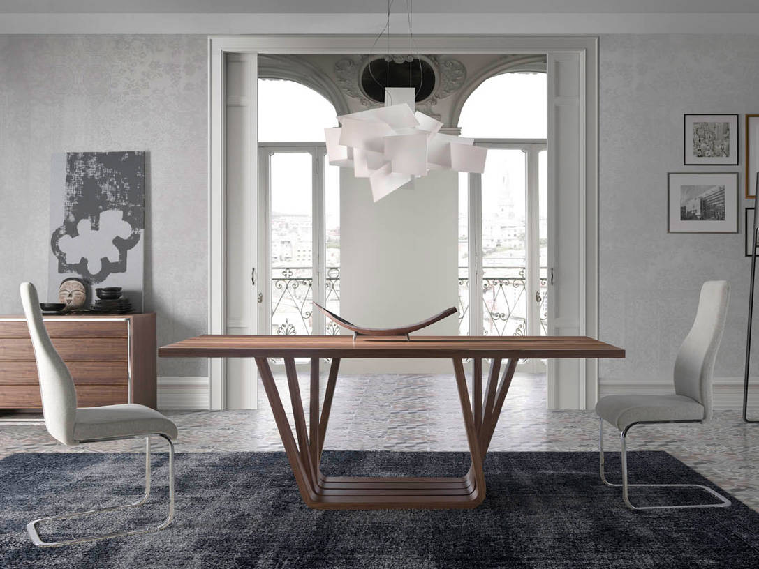 Walnut wood dining table Walnut wood dining table