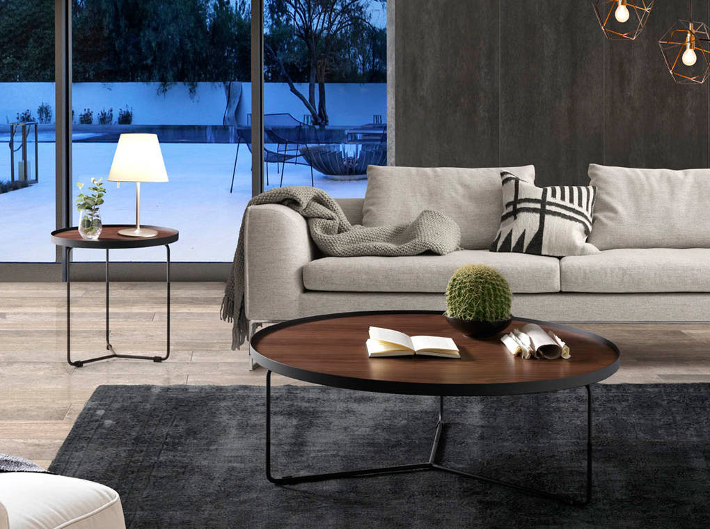 Round corner table in Walnut wood and black steel Round corner table in Walnut wood and black steel