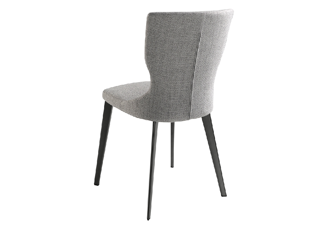 Stuhl aus grauem Stoff