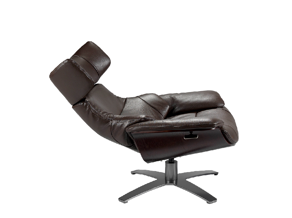 Swivel armchair upholstered in leather with relax mechanism