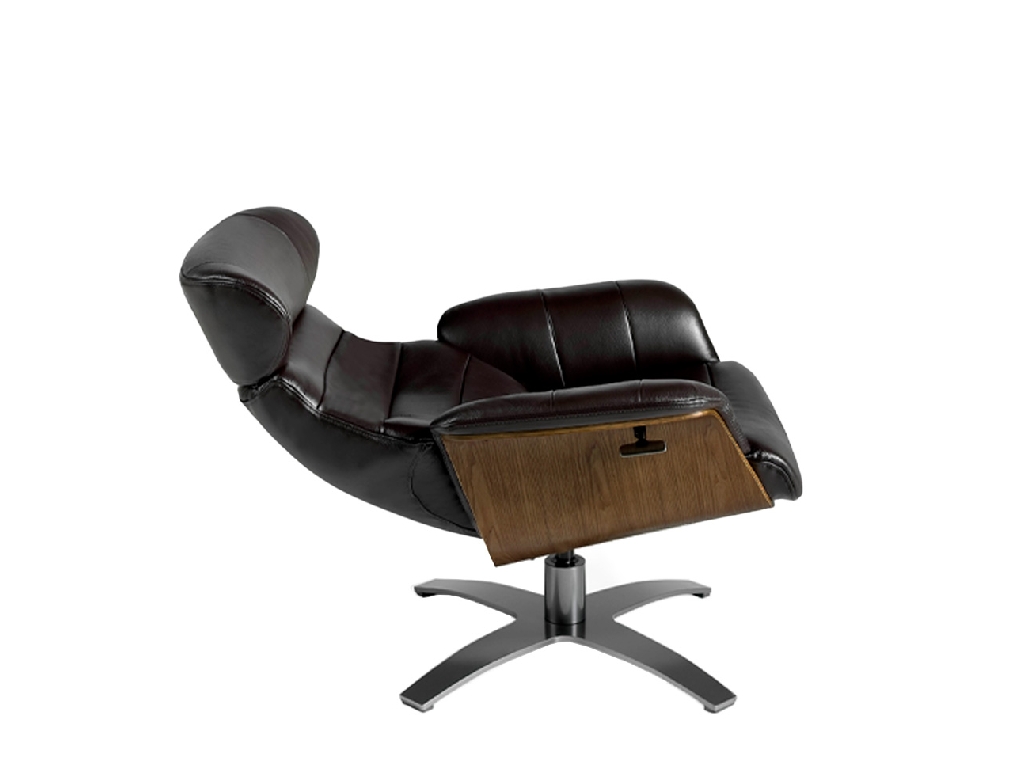 Swivel relax armchair upholstered in leather