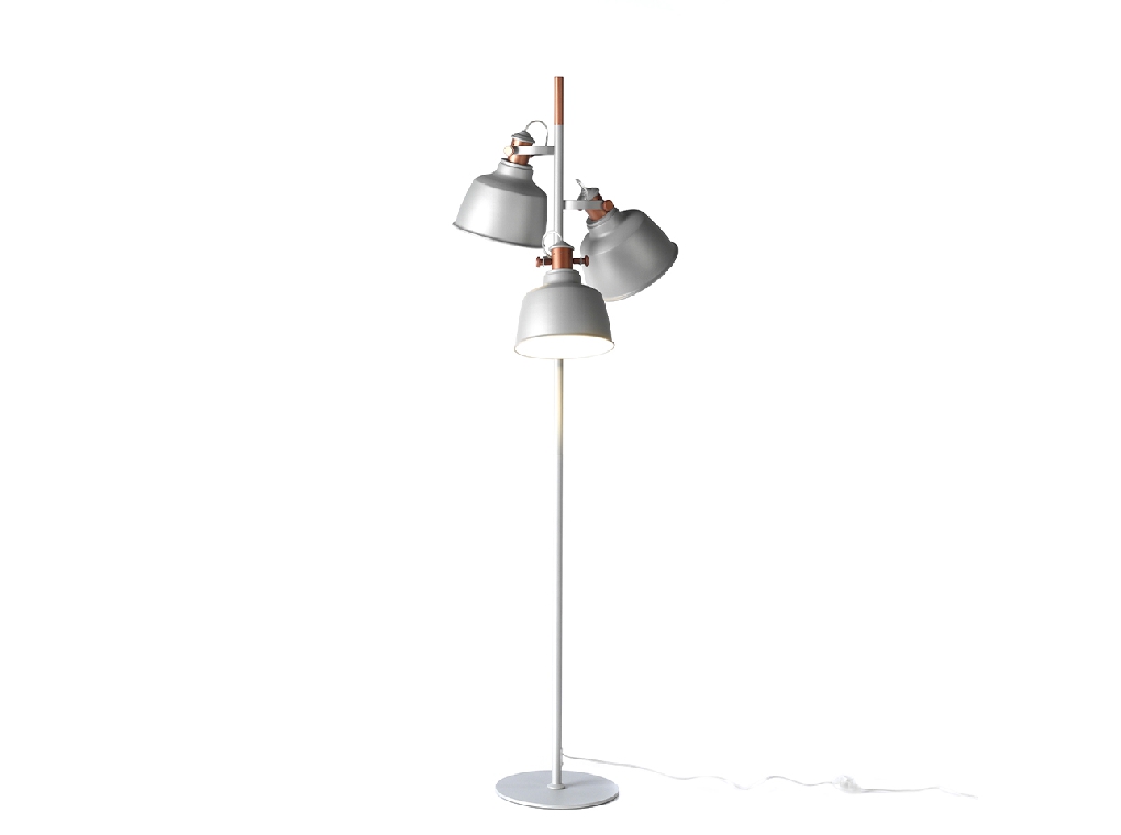 Lampadaire avec trois abat-jour multidirectionnels en acier inoxydable peint en époxy gris et détails en bronze