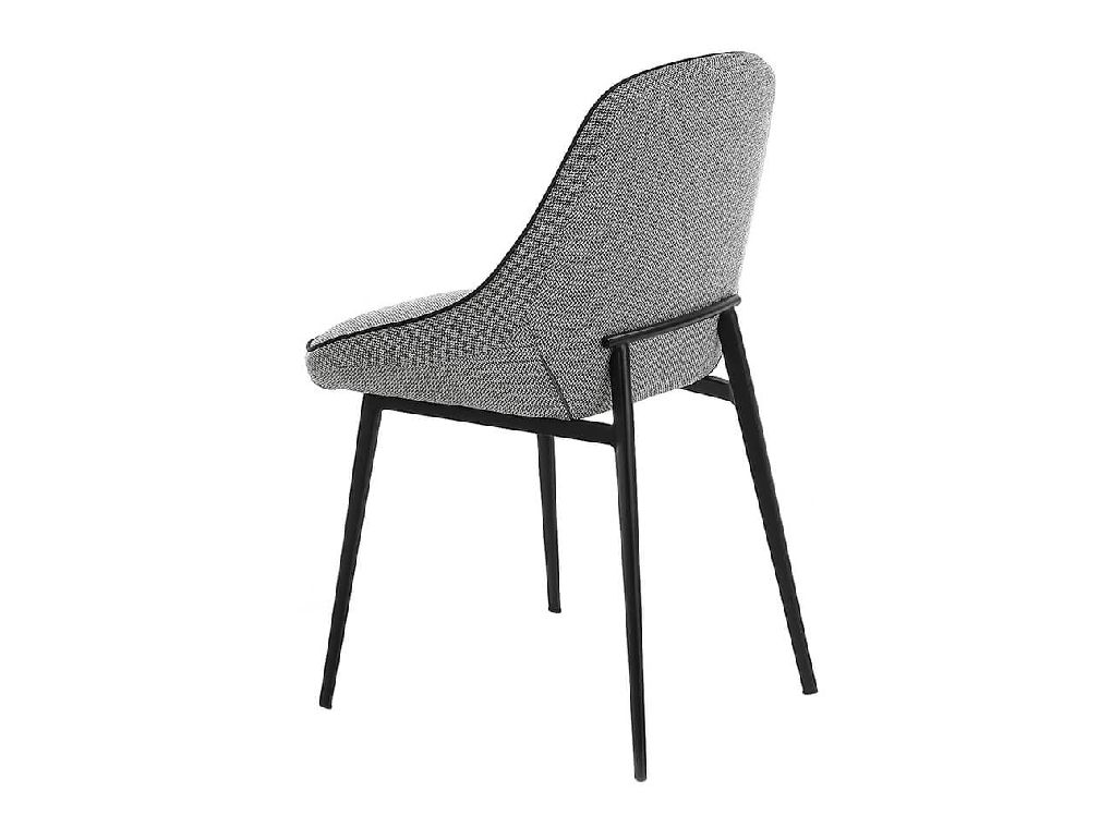 Chaise rembourrée en tissu avec passepoil et structure en acier noir