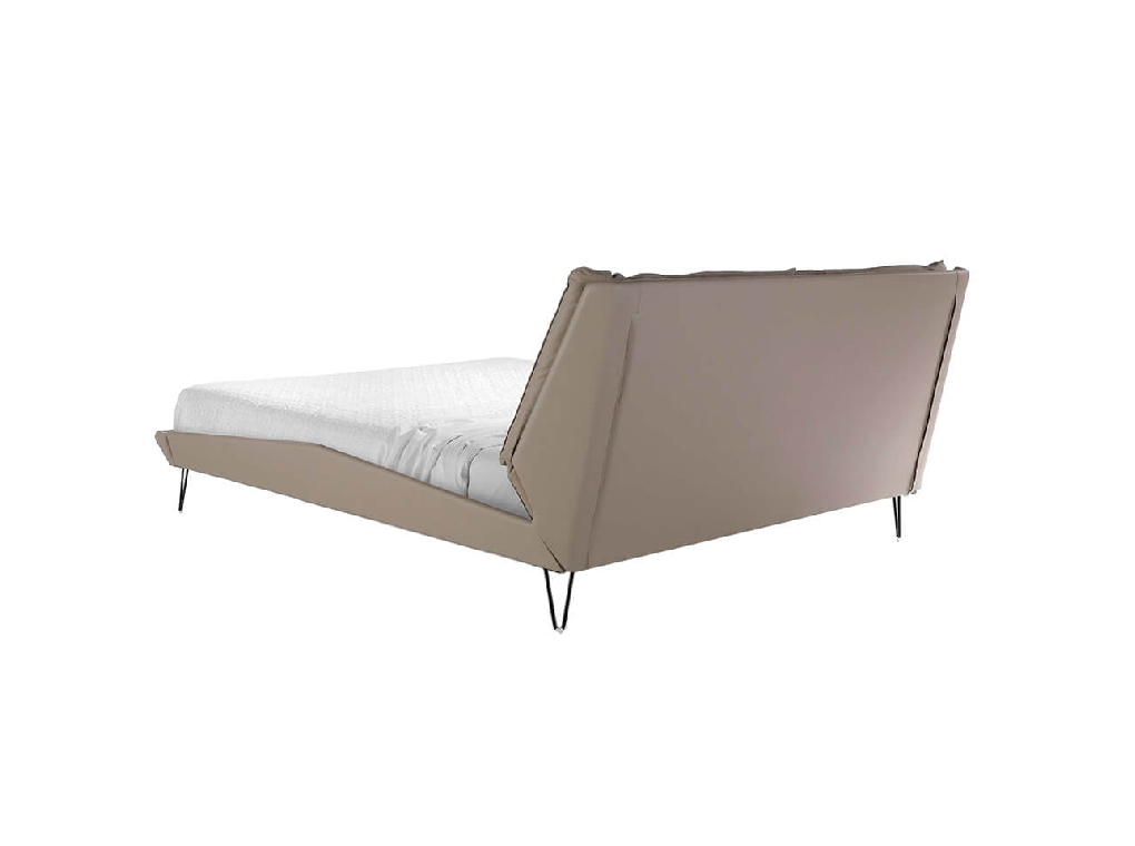 Letto rivestito in similpelle con gambe in acciaio nero