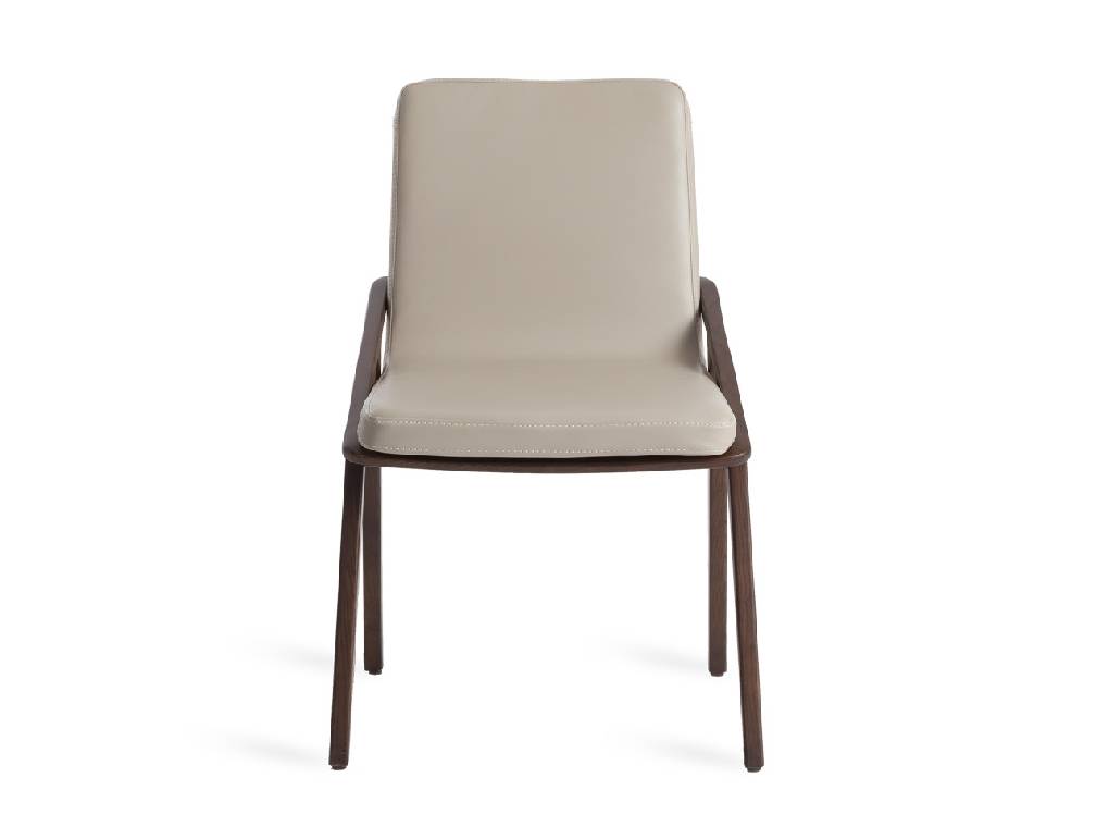 Stuhl aus massivem Nussbaum mit gepolsterter Sitzfläche. Stuhl aus massivem Nussbaum mit gepolsterter Sitzfläche.