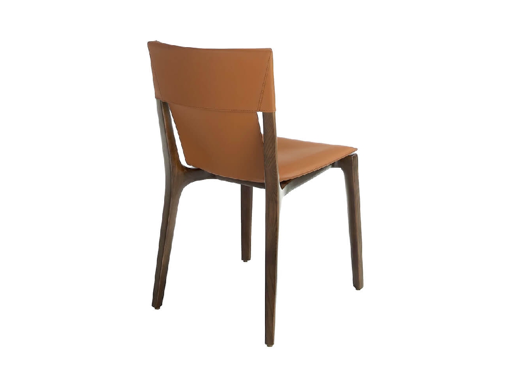 Chair upholstered in leather with structure in ash wood Chair upholstered in leather with structure in ash wood