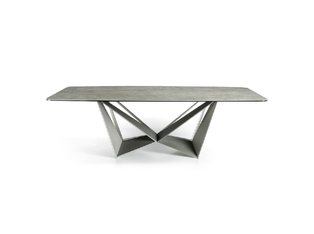 Dining table with lacquered stainless steel legs Dining table with lacquered stainless steel legs