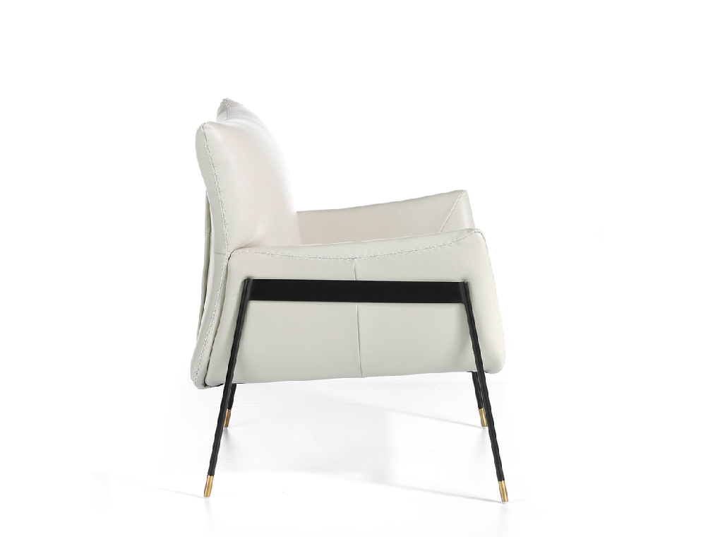 Upholstered leather armchair with steel legs painted in black Upholstered leather armchair with steel legs painted in black