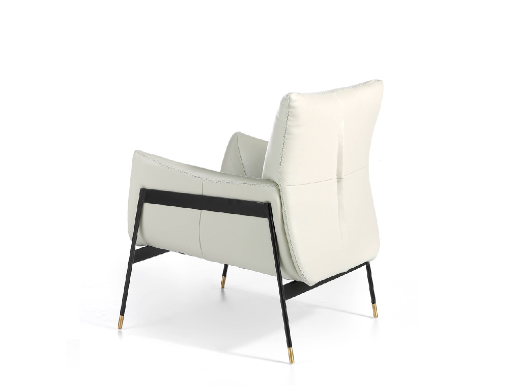 Upholstered leather armchair with steel legs painted in black Upholstered leather armchair with steel legs painted in black