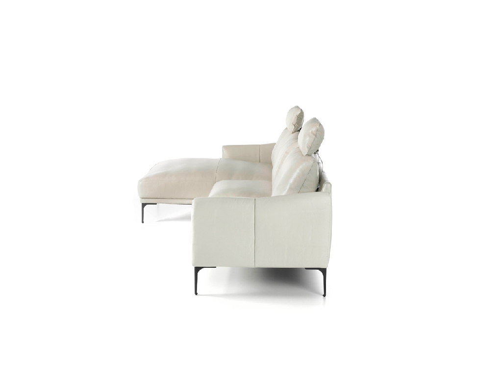 Chaise longue sofa upholstered in leather Chaise longue sofa upholstered in leather