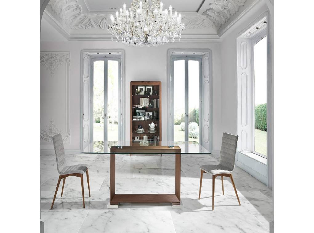 Dining table with veneered walnut wood base. Dining table with veneered walnut wood base.