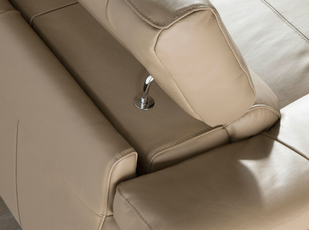 Leder Ecksofa mit Edelstahlfüßen - Angel Cerdá S.L