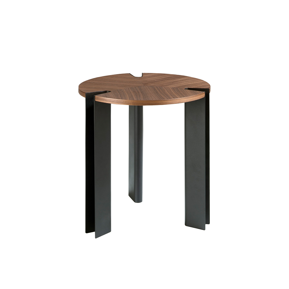 Tavolo ad angolo rotondo in legno di noce e acciaio nero