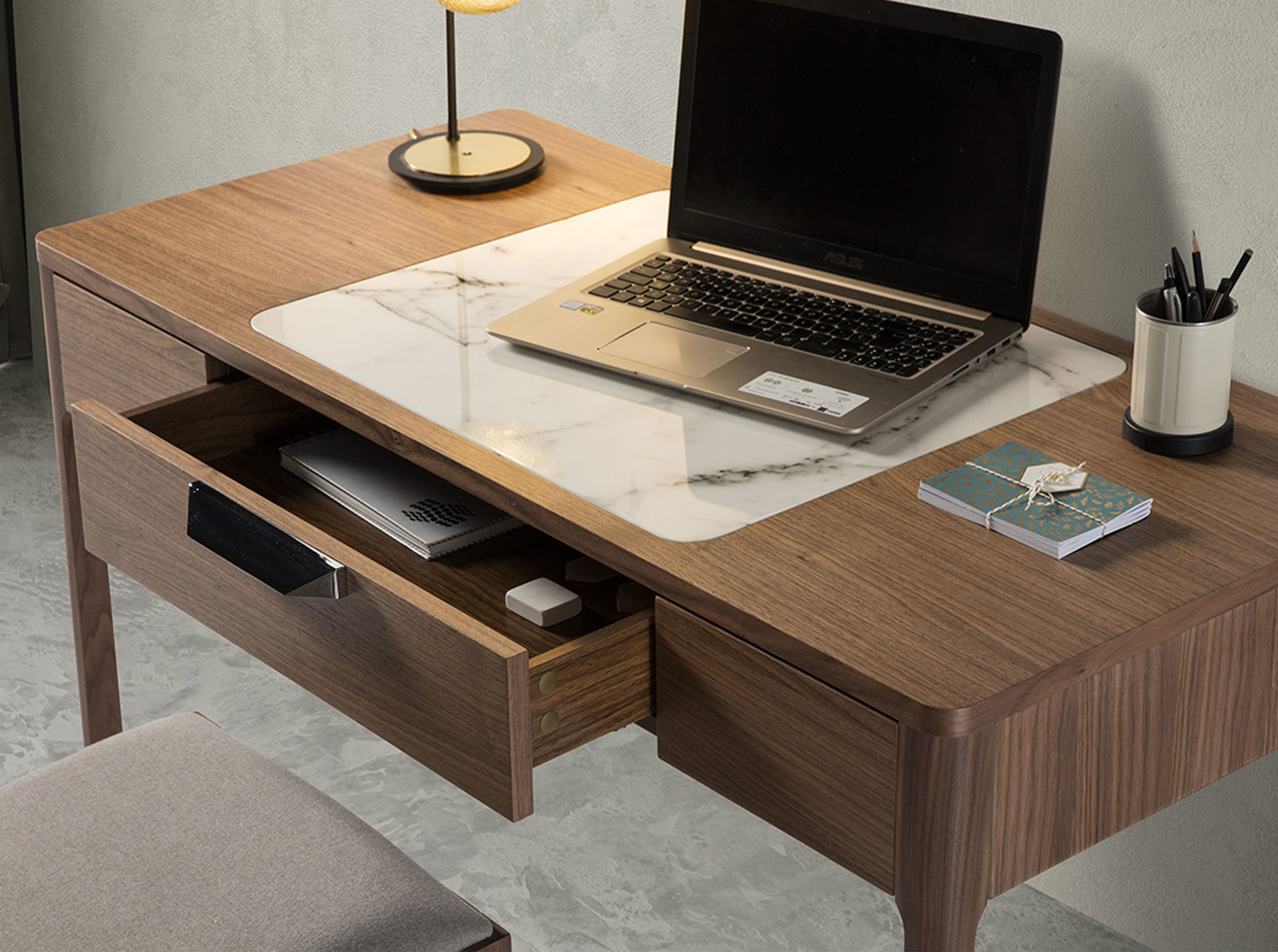 D_7043-escritorio-nogal-desk-angel-cerda_D1