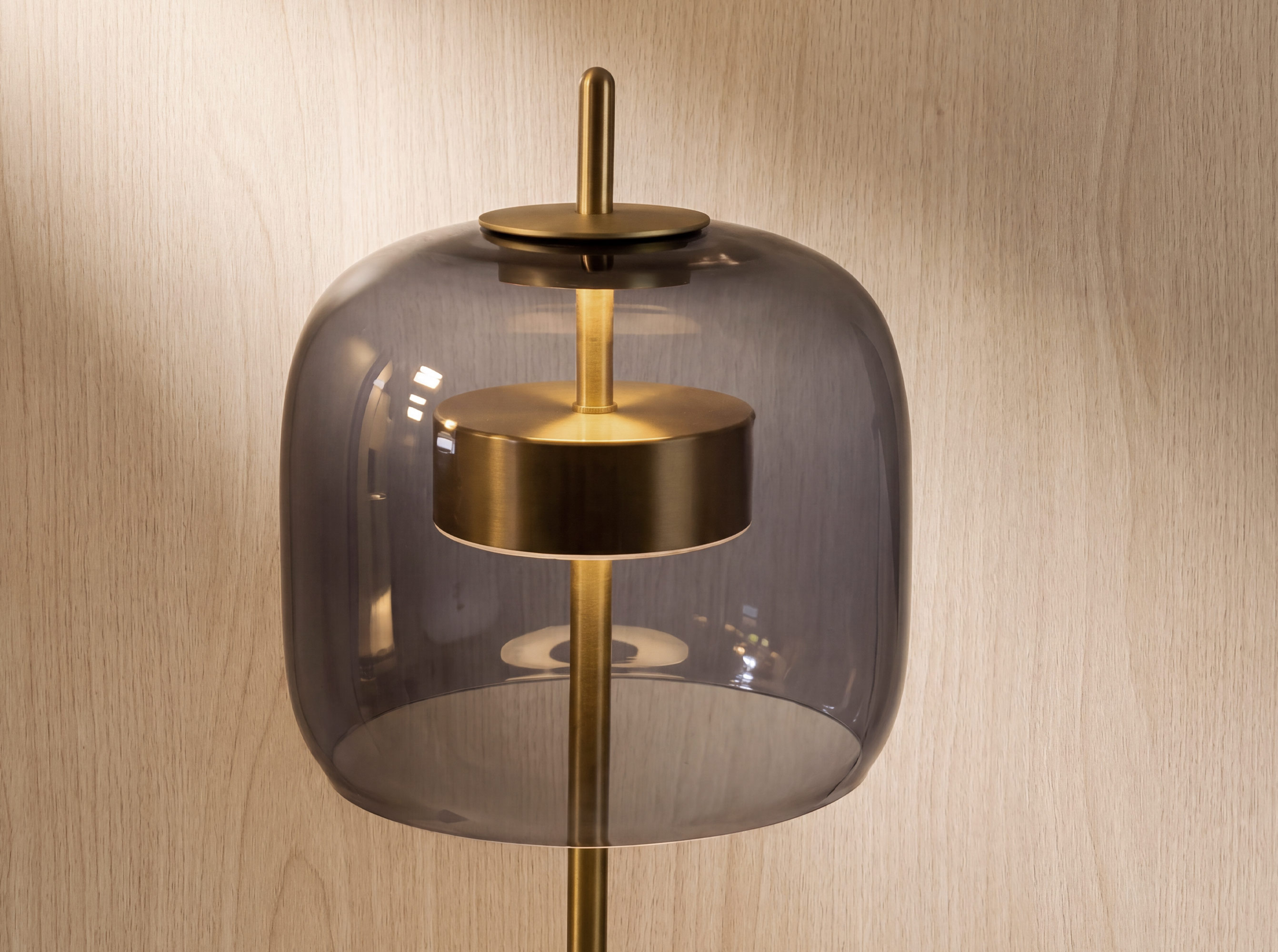 D_8080-lampara-sobremesa-acero-table-lamp-angel-cerda_D2